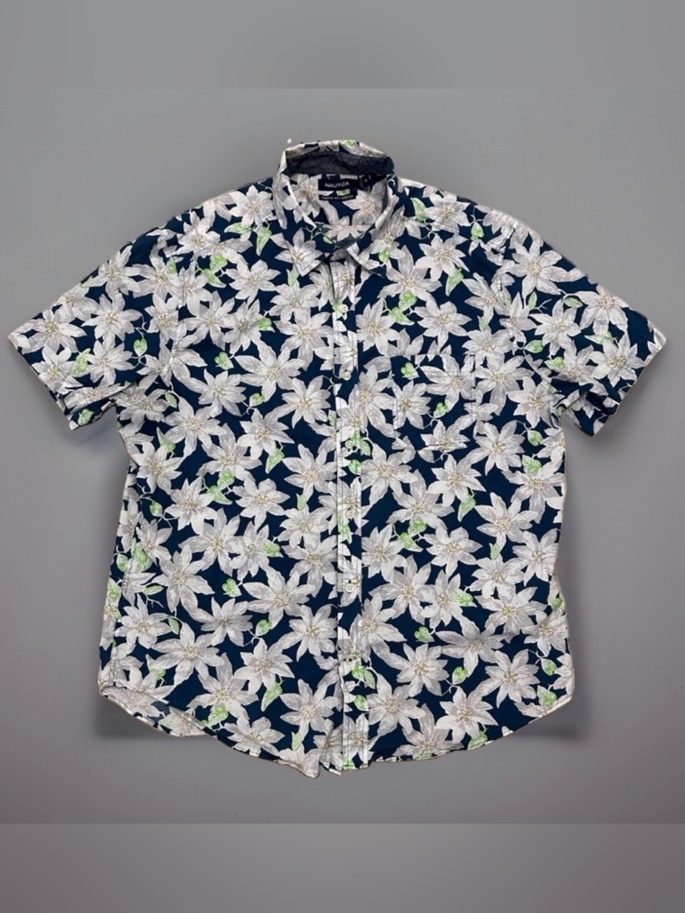 Nautica Men’s XL Classic Fit Stretch Floral Tropical Short Sleeve Button-Up